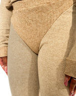 Load image into Gallery viewer, M001- Cheeky Tanga Knit Leggings
